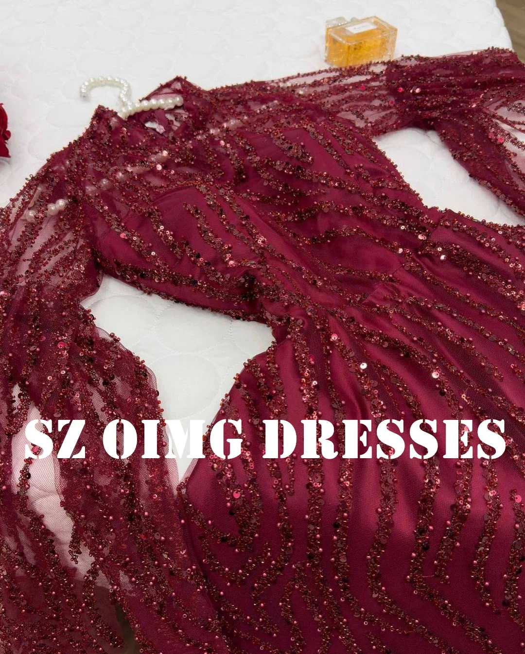 OIMG New Design Burgundy High Neck Luxury Prom Dresses Arabic Women A-Line Sequined Glitter Evening Gowns Formal Party Dress