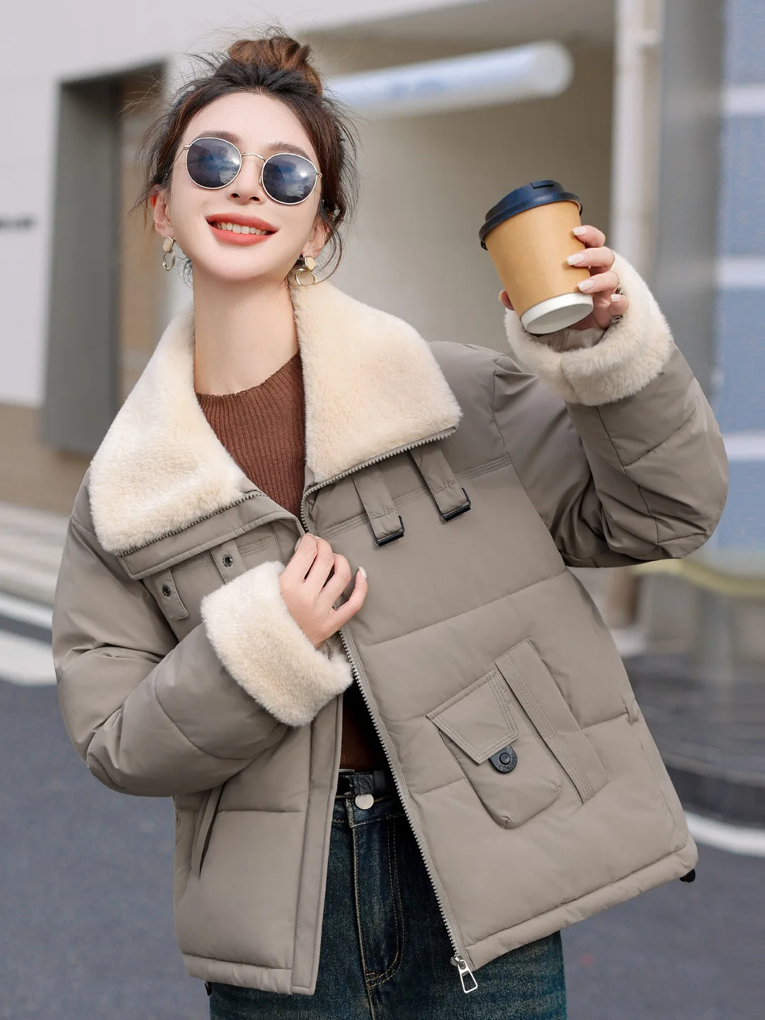 

Lamb Fur Collar ort Cotton Jaet Women's Faionable Winter Outerwear Small Size Flip Collar Warm Coat Korean Sle