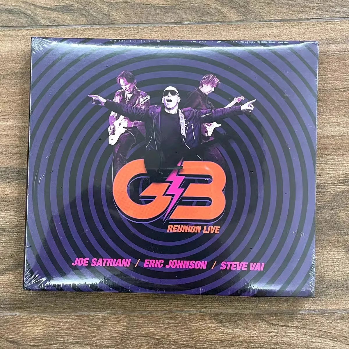 

G3 Reunion Live – Guitar-Shred Instrumental Rock Live Album with Satriani, Johnson & Vai for Devoted Fans & Curated Collectors
