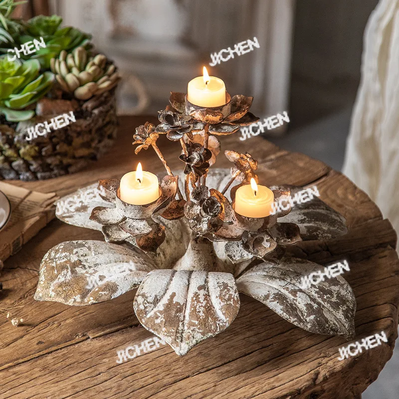 European Retro Old Wrought Iron Flower Candle Holder American Romantic Candle Ornament B & B Entrance Shooting DecorationXXH
