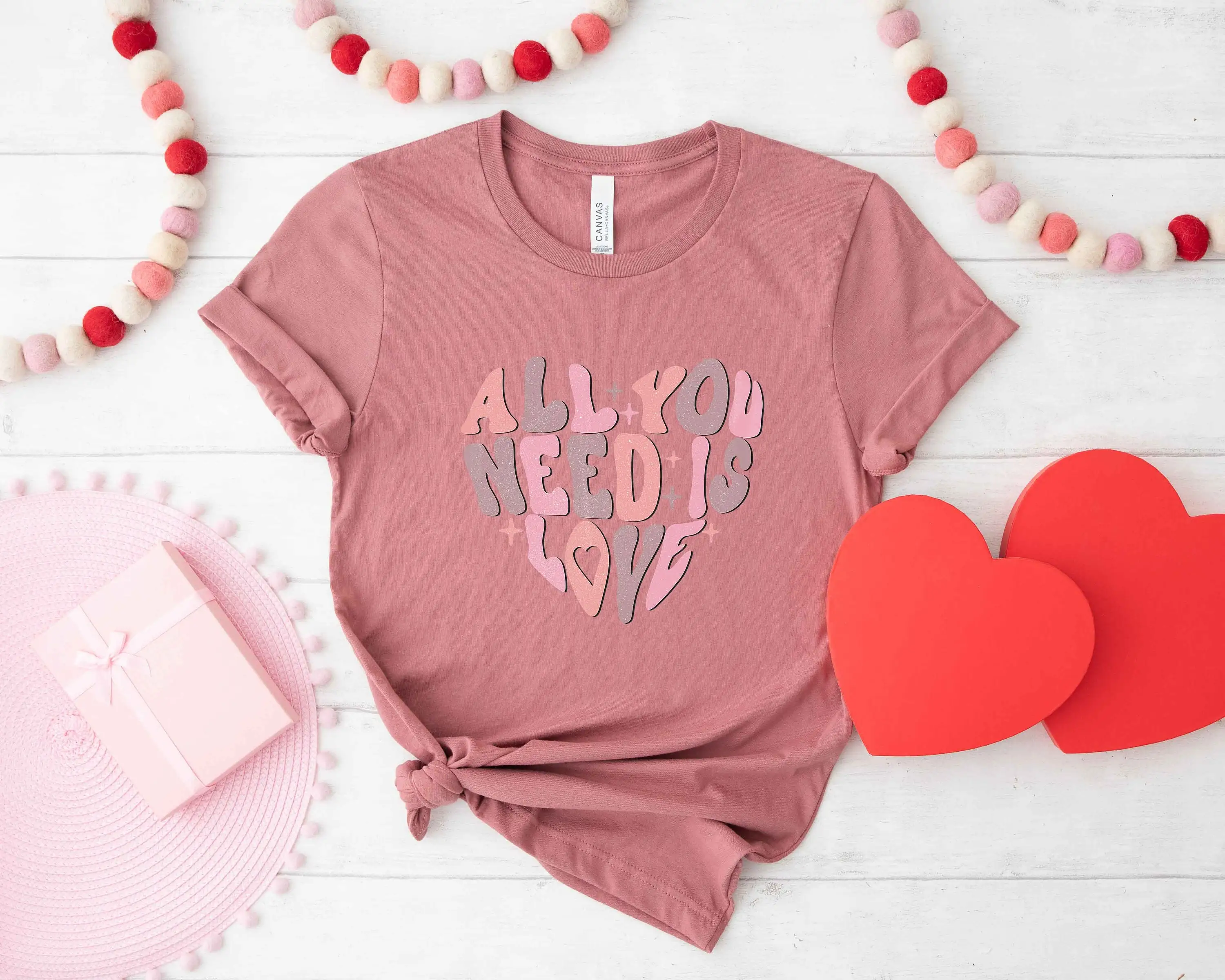 Romance All You Need Is Love Slogan Women Sweatshirt 2024 New Hot Voguish Valentine Best Gift Heart Love Girlfriend Sweatshirt