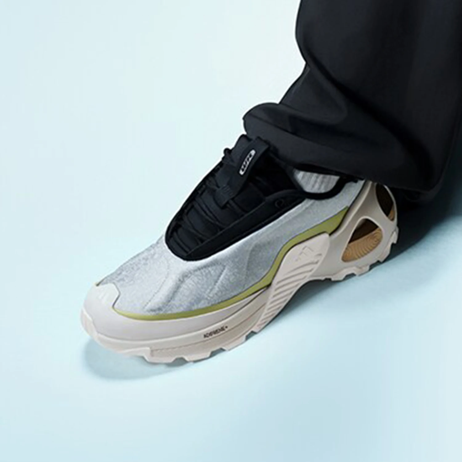 

Официальные мужские и женские прочные дышащие кроссовки Adidas WONDER RUNNER ID3671