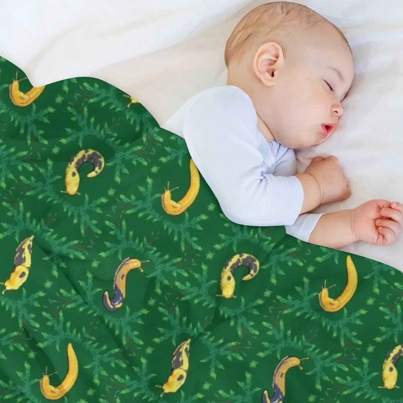 Banana Slugs in Mossy Frames Throw Blanket Bed linens Luxury Brand Cute Plaid Summer Beddings Blankets