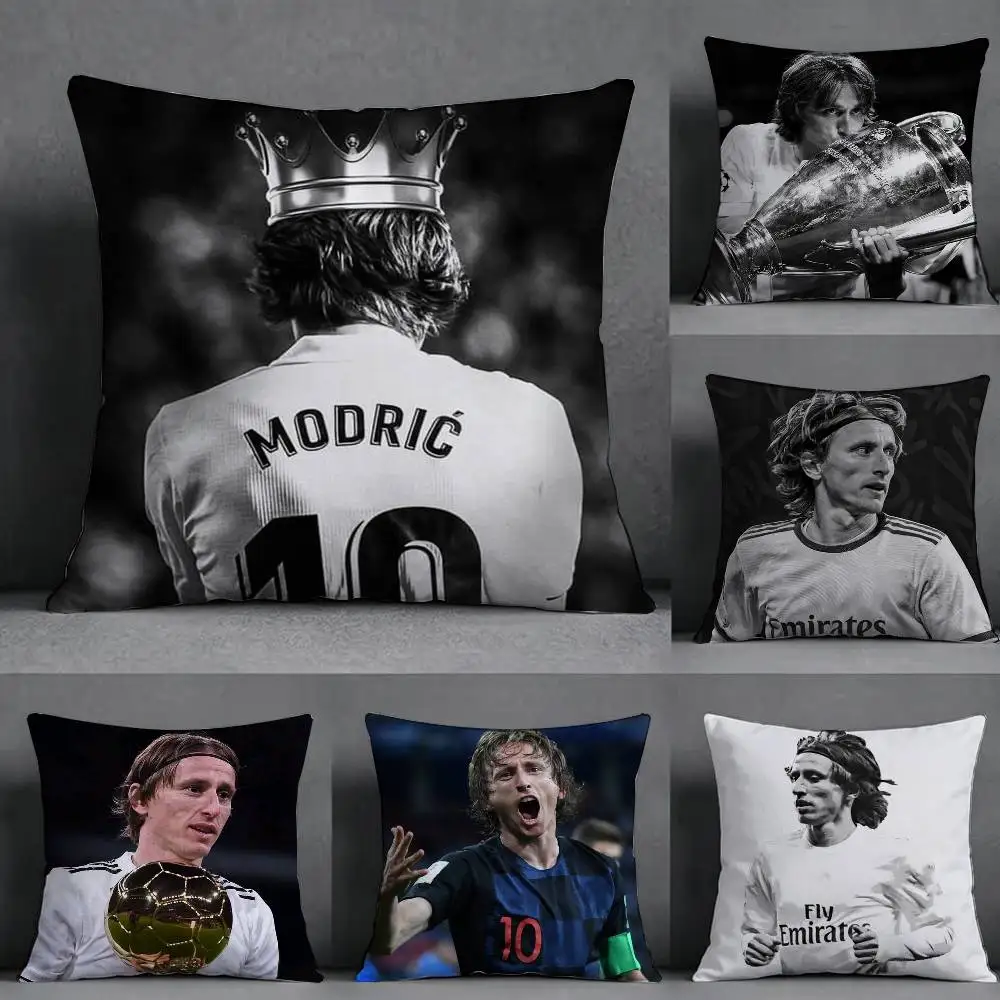 L-Luka Modric Football Star Square Double-Sided printed Pillow Case Bedroom Bedside Pillow Sofa Cushion Cover
