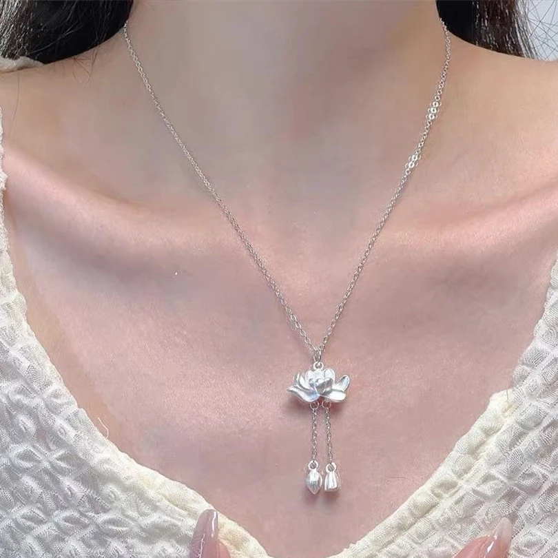 Fashionable retro lotus tassel necklace female explosive good luck lotus pendant new Chinese niche hundred collocation decoratio