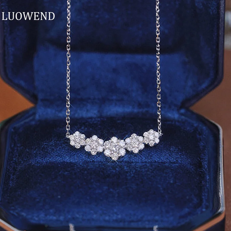 LUOWEND 18K White Gold Necklace Romantic Smile Design 0.75carat Real Natural Diamond Pendant Necklace for Women Birthday Gift