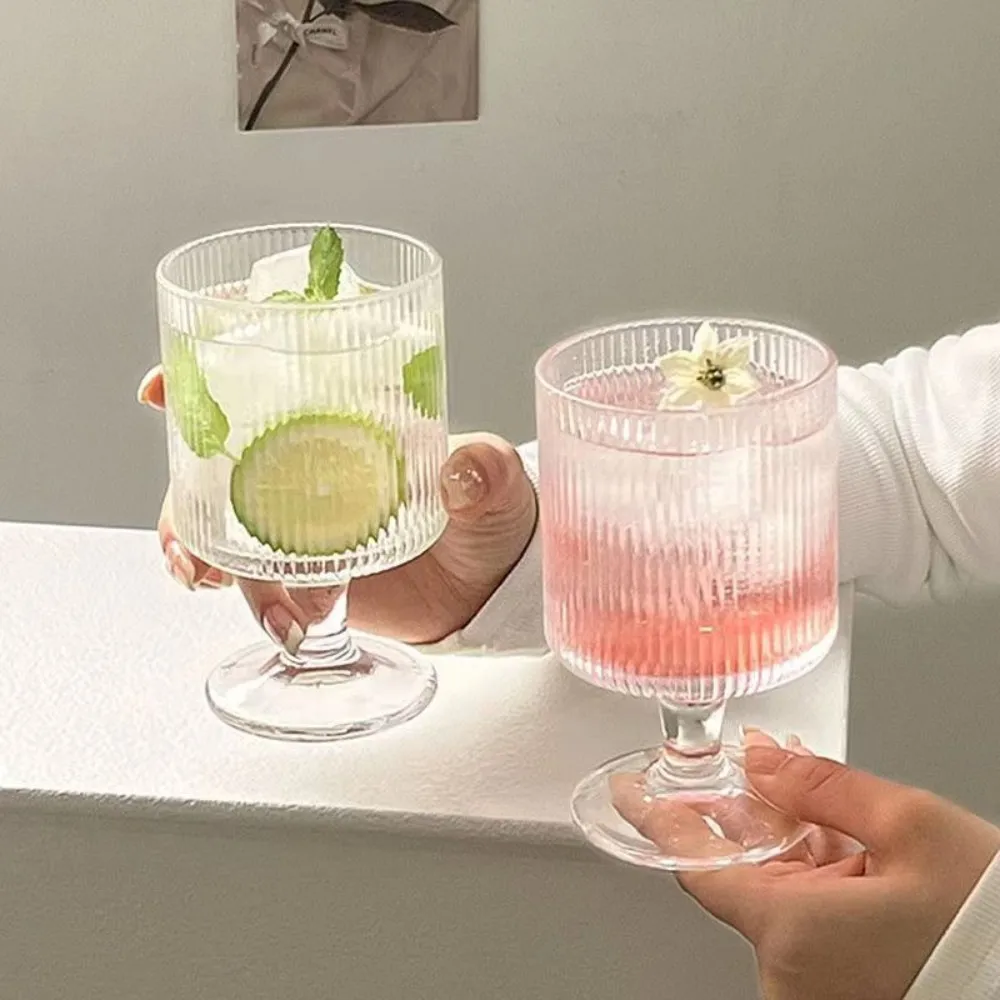 1-4 Stück Nordischer Stil Vertikal gestreifter Becher, Transparenter Eiscreme-Joghurt-Dessertbecher, Stilvoller Haushalts-Glasbecher, Trinkgeschirr