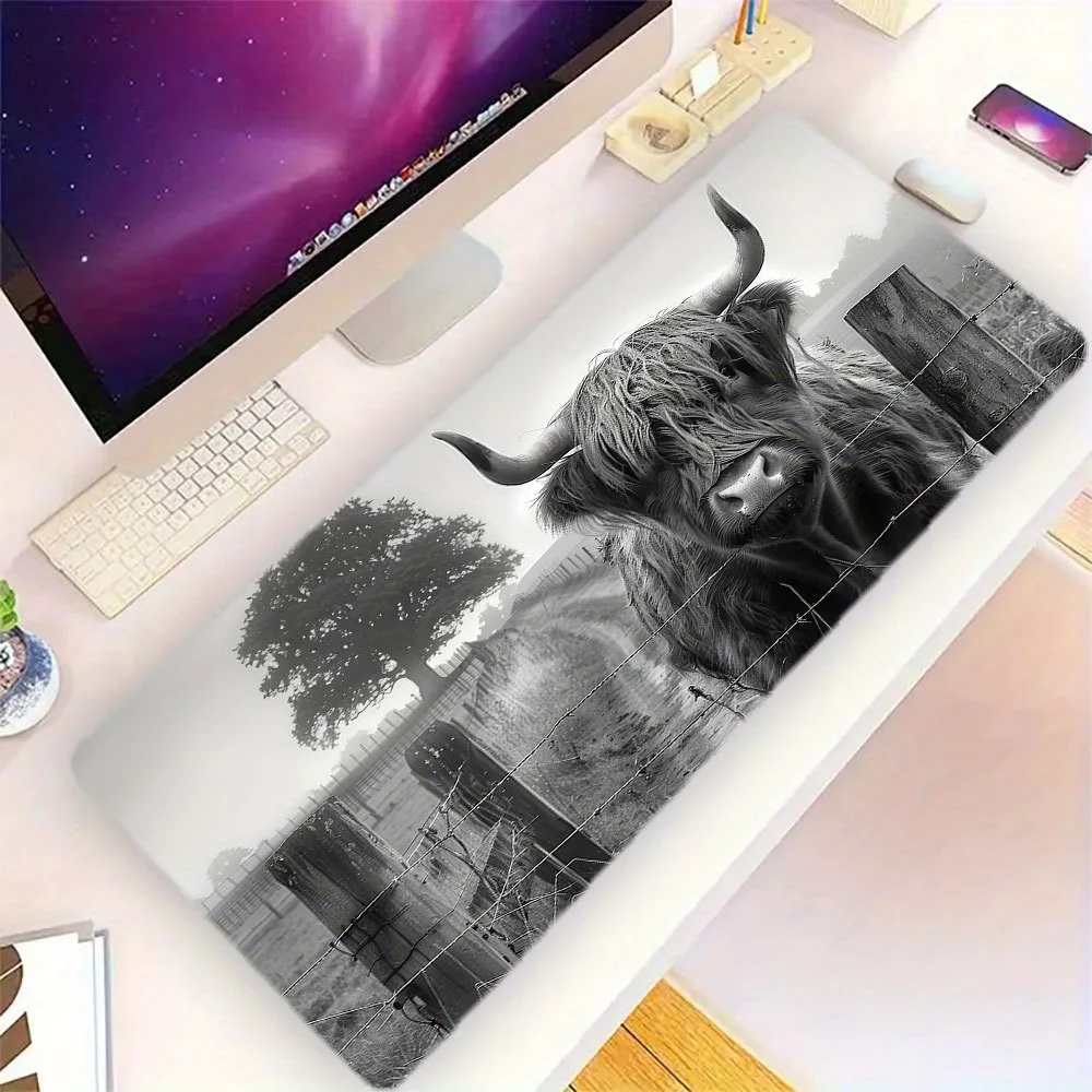 Highland Cow Black and White Extended Gaming Mouse Pad Large Desk Mat Rubber Non-Slip Keyboard Mat