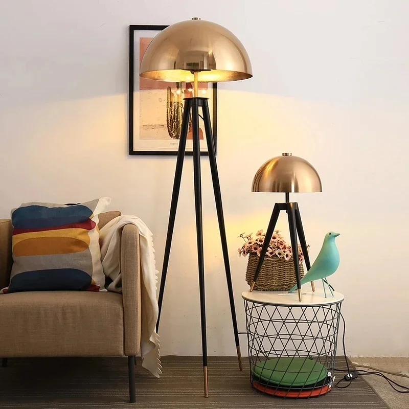 Modern Nordic Modern Mushroom Head Floor Lamp Designer Electroplating Copper Home Decor LED Standing Light Living Bedroom Bedsid