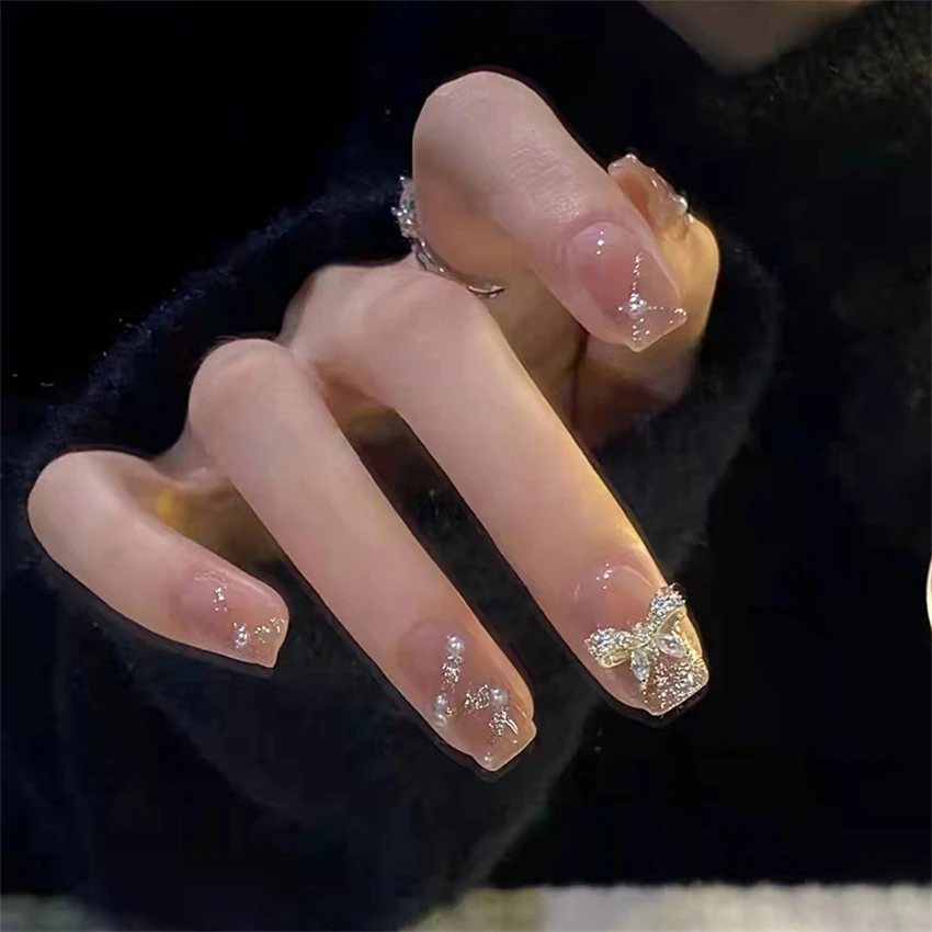 

24Pcs/Set Wearing Short Fake Nails for Girls Press on Nail Tips Full Cover Acrylic with Diamonds False Nails Art Free Shipping