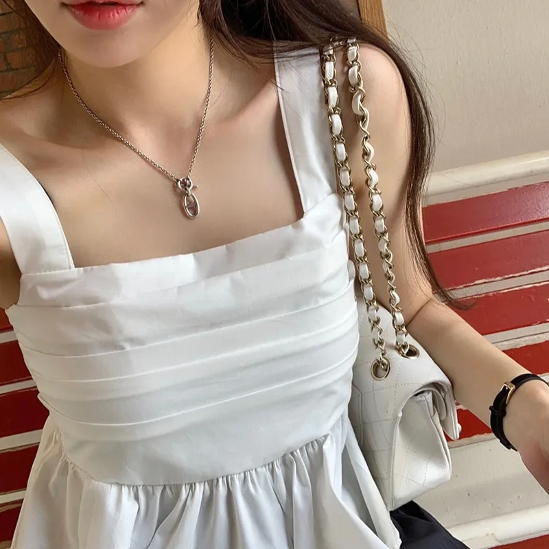 เสื้อกั๊กผู้หญิงรุ่น Sweet Sle Original Version สำหรับฤดูร้อนปี 2025 ดีไซน์เรียบง่าย คอเหลี่ยมผูกเชือก