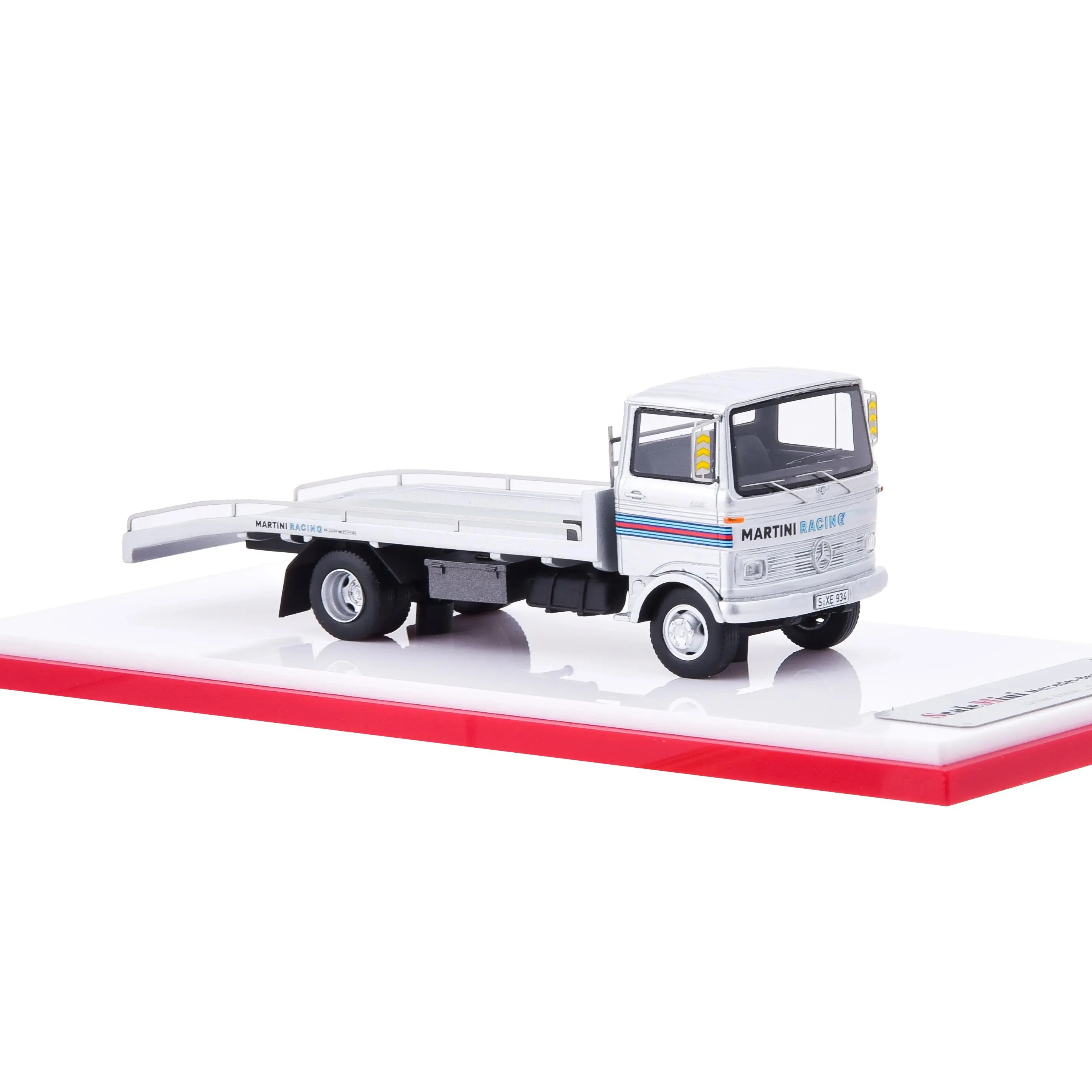 ScaleMini 1:64 Scale Simulation Model for Benz LP608 Transporter Van Container Truck Resin Car Model Vehicles Toy