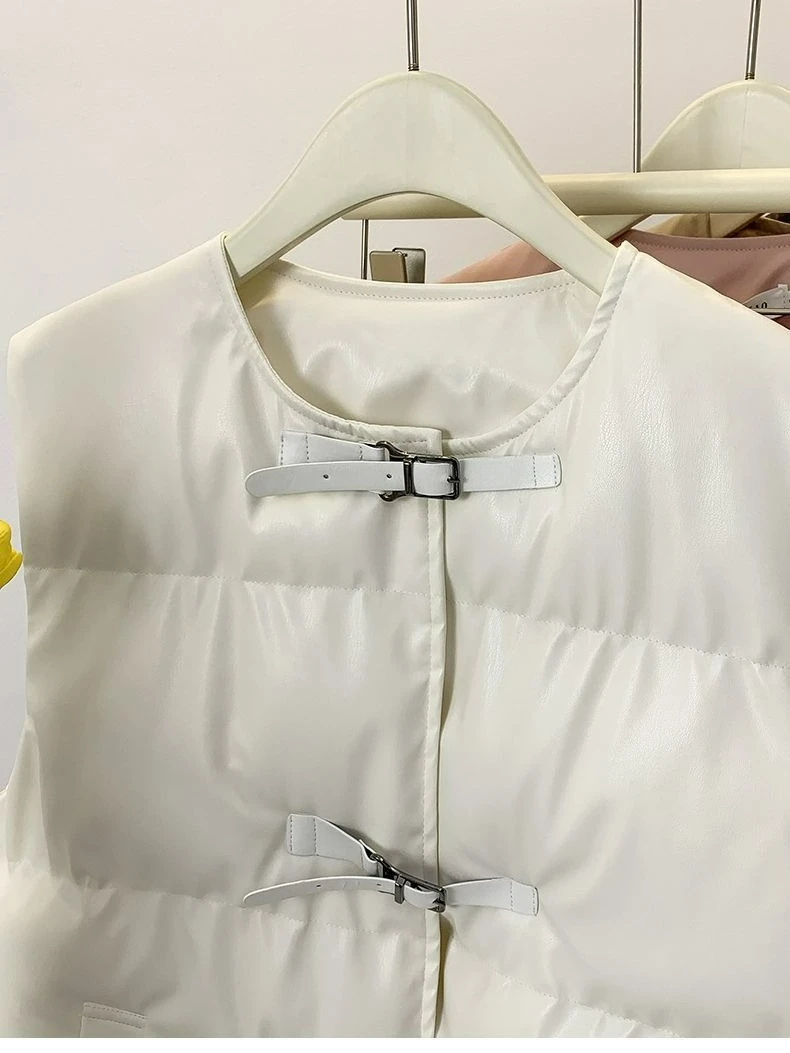 2025 Autumn New Design Sense Vest Women's Fashionable Age Reducing Loose Pleated Bread Jacket