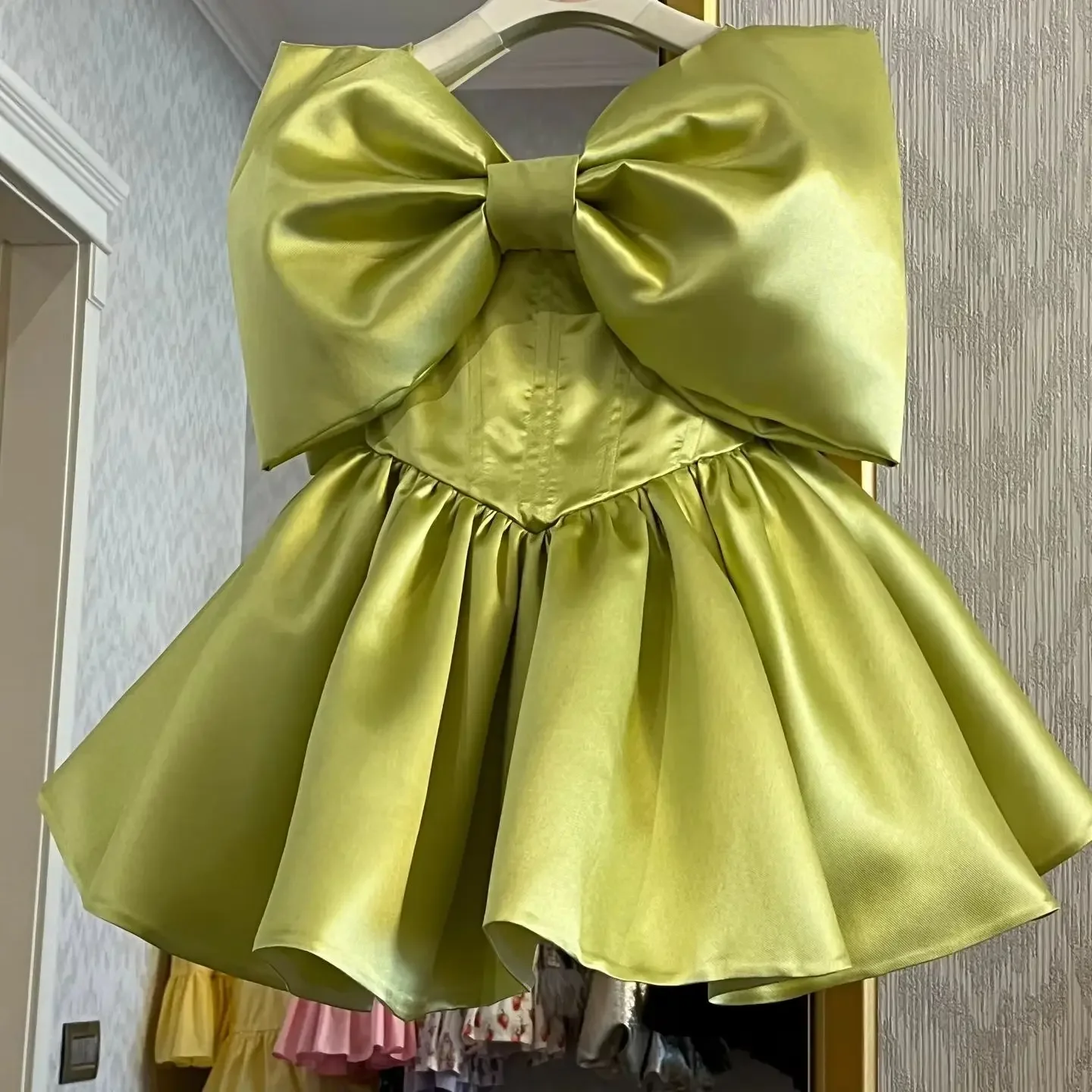 custom-luxury-flower-girl-dress-wedding-gown-birthday-party-pageant-catwalk-big-bow-satin-party-dress-فساتين-اطفال