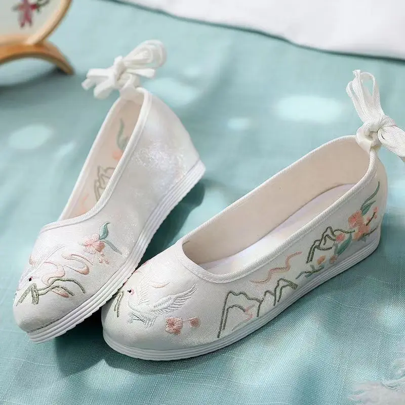 Traditional Cloth Shoes Upturned Bow Shoes Hanfu Shoes Ancient Style Lace Up Ancient Embroidered Shoes Elevated Dance Shoes