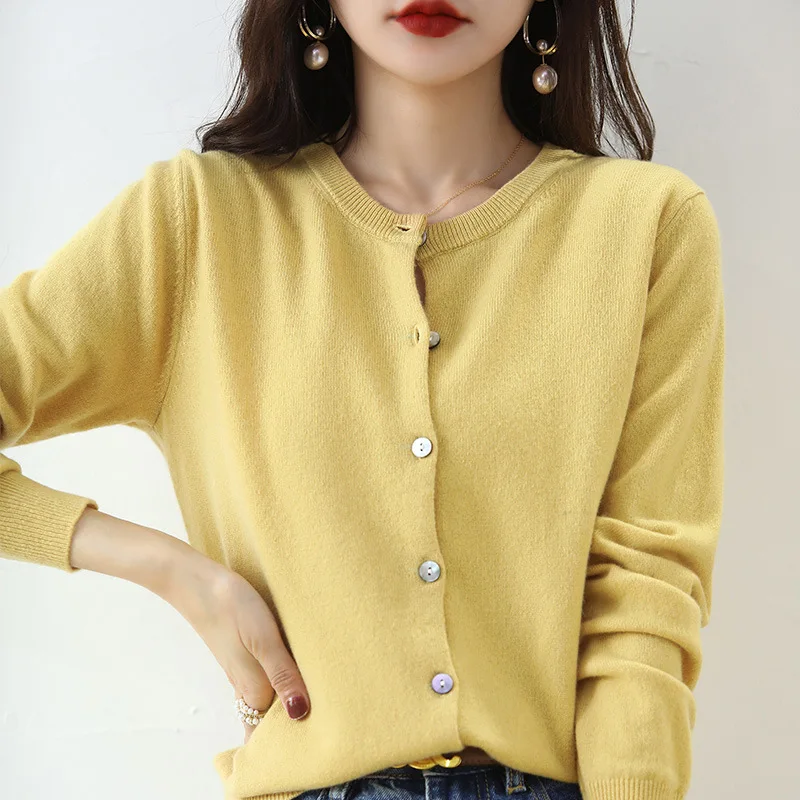 Knitted round neck cardigan, women\'s wool sweater, small jacket, new autumn/winter 2024, long sleeved loose fitting Korean versi