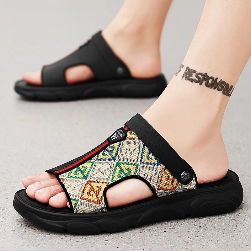 Sandals Men Summer 2024 New Wear Soft Soles Deodorant Breathable Slippers Men Leather Leisure Outdoor Beach Sandals Men