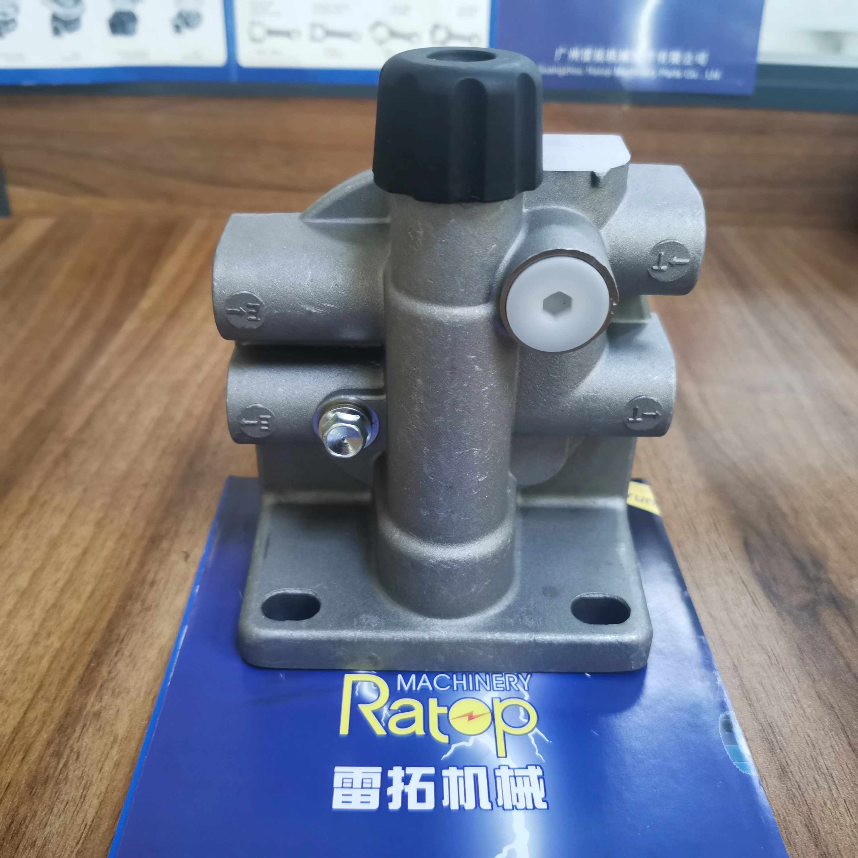 

High Quality EC210B EC290B Excavator Fuel Filter Housing With Switch 11110702 VOE11110702