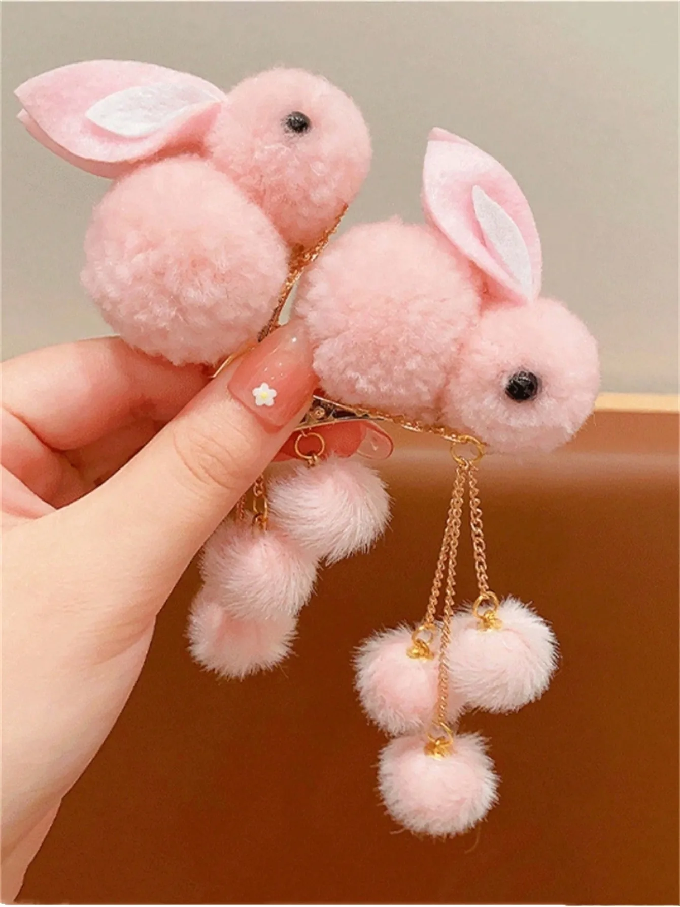 2 Hairpins Ladies pink stereoscopic plush rabbit fringe hairpin antique cute hair accessories