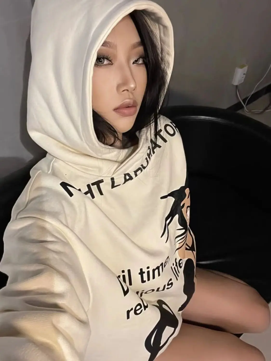 Hooded Sweatshirt Cartoon Graffiti Print Plus Velvet Ins Harajuku Style Loose Bf Female 2023 New Korean Style Hooded Sweatshirt