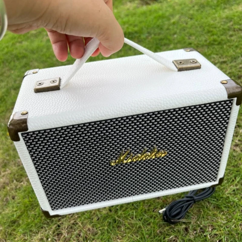 

Retro Style BlueTooth Portable Speakers Outdoor Audio Wireless Stereo Speakers High-quality Sound Effect Multifunctional Player
