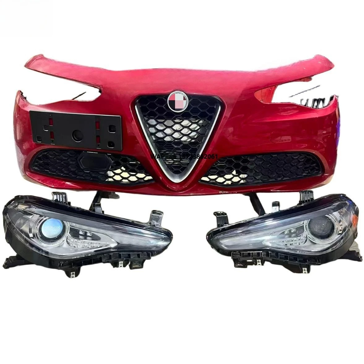 For  Giulia Front Grille Radiator Grille Mesh Bumper Cover V Scudetto Style Auto Replacement Parts