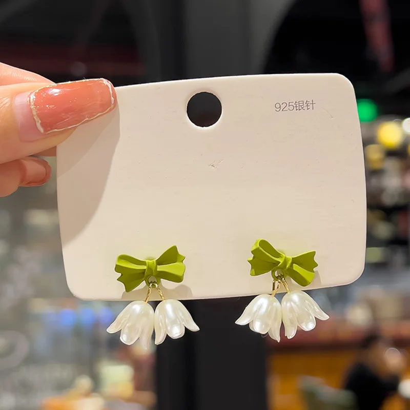 Sweet Girl Earrings Korean Version Bell Orchid Tulip Flower Gentle Bow Knot Sen Girl Temperament Versatile Bride Earrings Pearl