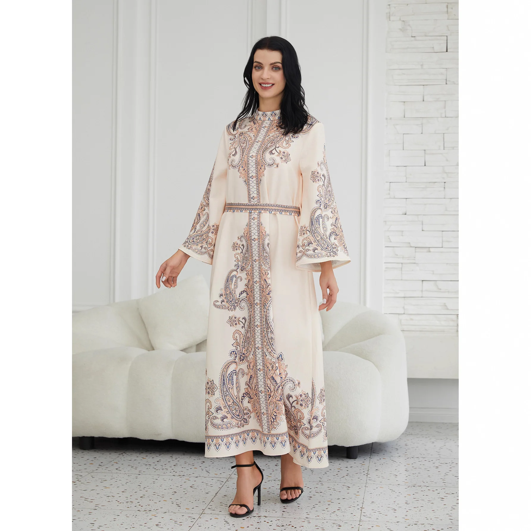 

Middle East Vintage Muslim New Fashion Women's Stand Collar Long Sleeve Elegant Luxury Long Sleeve Printed Dresses Female Abaya