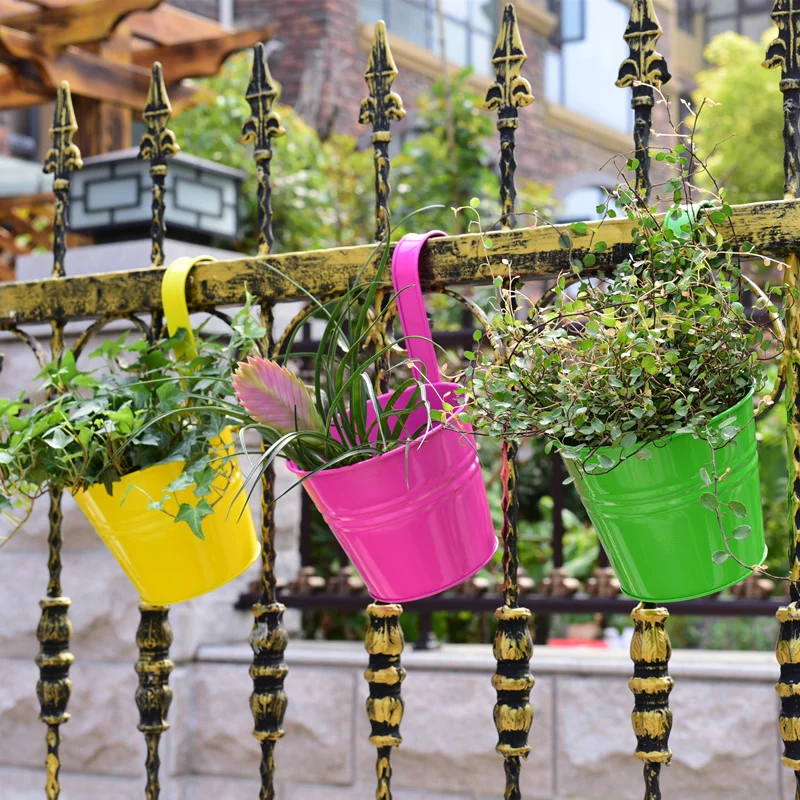 大きな壁の植栽,鉄のバルコニーの鍋,吊り下げ金属のバケツ,フラワーホルダー,庭の装飾用品