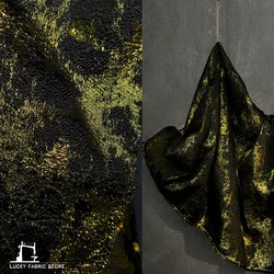 Spark Liaoyuan black gold three-dimensional relief autumn and winter dark style jacquard coat fabric short skirt designer fabric
