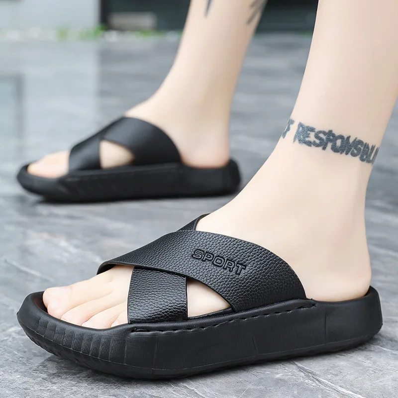 Men\'s thick soled Simplicity comfort slippers summer outdoor waterproof Breathable beach shoes fashion soft soled sports sandals
