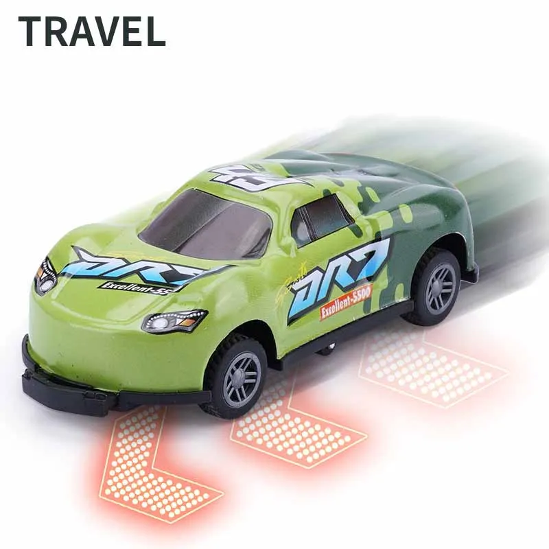 Jouets de voiture de course en alliage pour enfants, éjection Crash, retournement à 360 °, inertie, motif graffiti cool, côtes arrière, 2 pièces