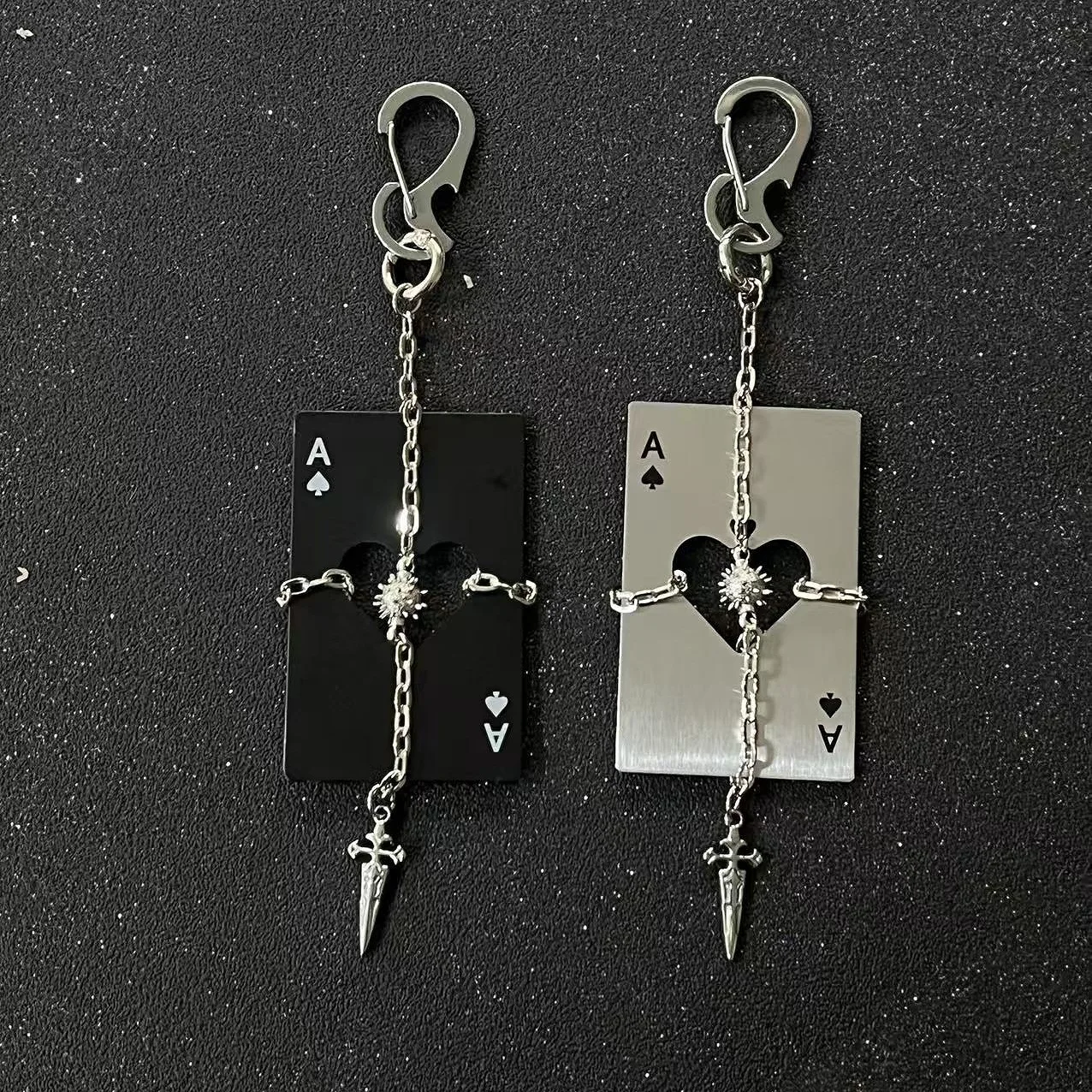 Punk Black Spade A Poker Card Keychain Hollow Heart Shackle Chain Dagger Pendant Metal Bag Charm Street Backpack Accessories