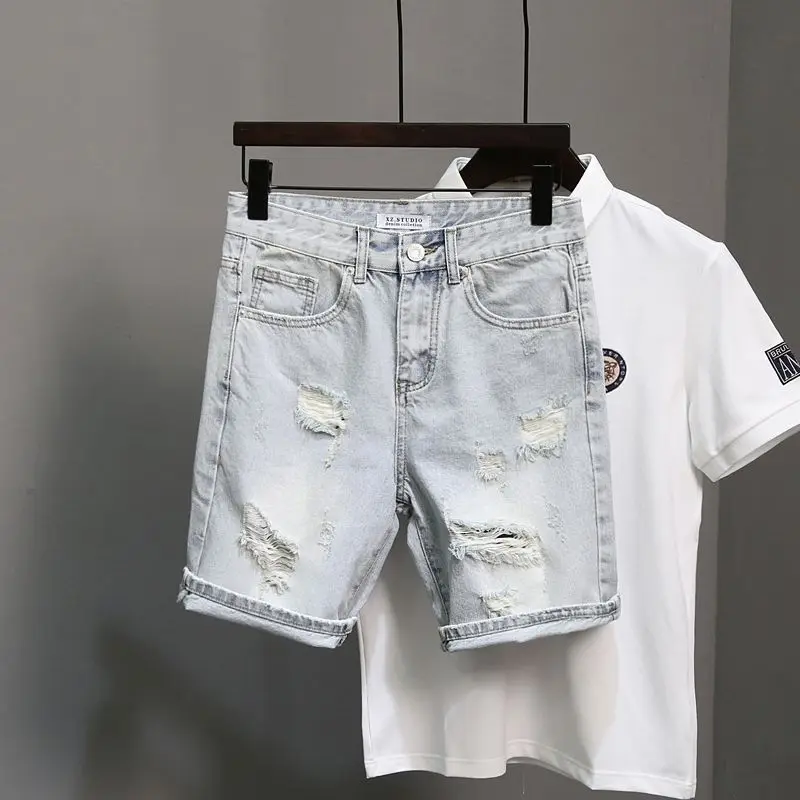 

Мужские джинсовые шорты, лето 2025, новые рваные брюки-жебраки, облегающие маленькие ноги, светлые мужские короткие брюки-карго High Street