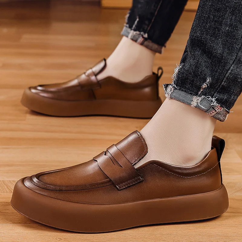 

Fashion Man Casual Shoes Slip-On Comfortable Men Loafers New Arrival Leather Business Shoes Pattern Moccasins Man Sneakers