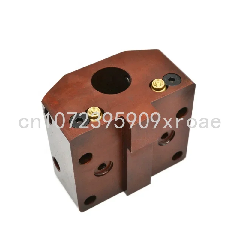 CNC lathe turret tool holder