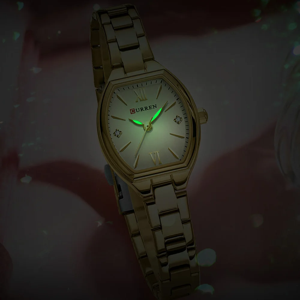 CURREN Vintage Style Tonneau Case Elegant Petite Quartz Watch for Women Luminous Hands with Stainless Steel Bracelet Lightweight