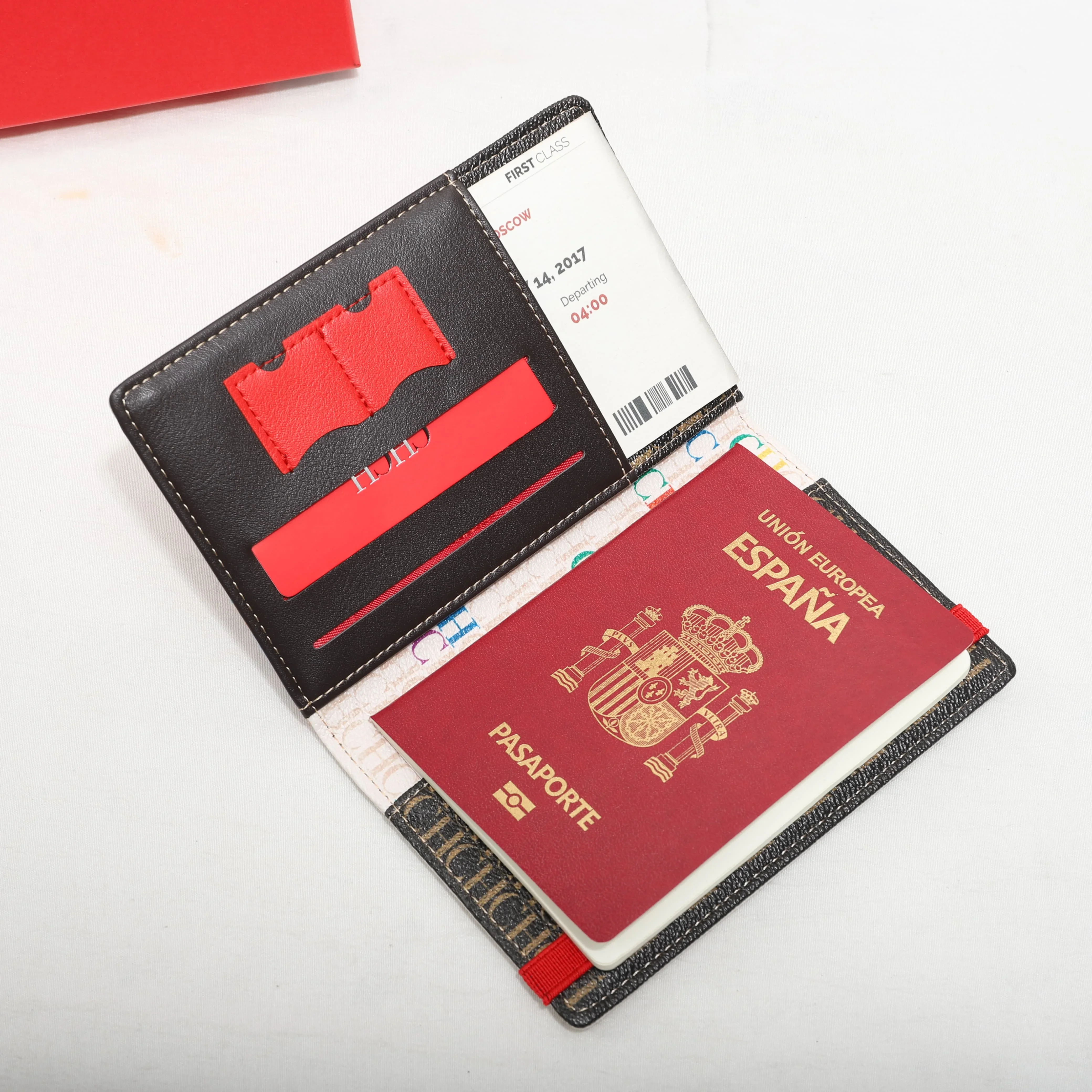 CH Passport Holder High Quality Letter Printed Women's Wallet Light Luxury Classic Light Luxury Small Storage Women's Wallet