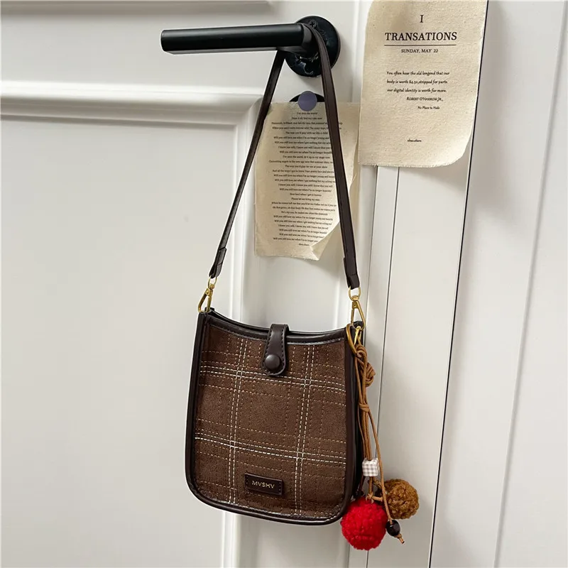 

Ladies Luxury Crossbody Bag, Smooth Leather Handbag, Famous Designer, Popular And Chic Accessory