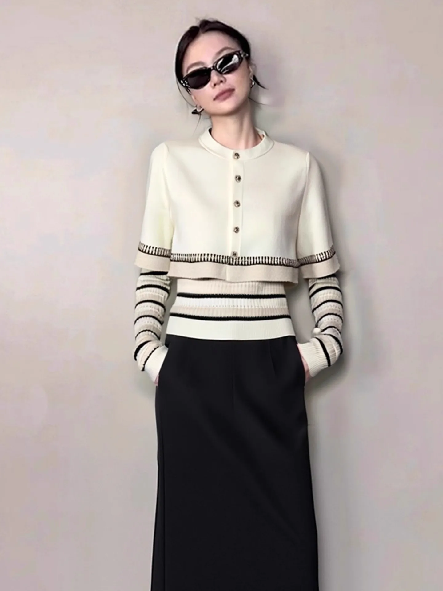 Maglione lavorato a maglia bianco da donna coreano Sle Light Maturi autunno inverno Faionable Light Top coreano Sle piccola fraanza vento