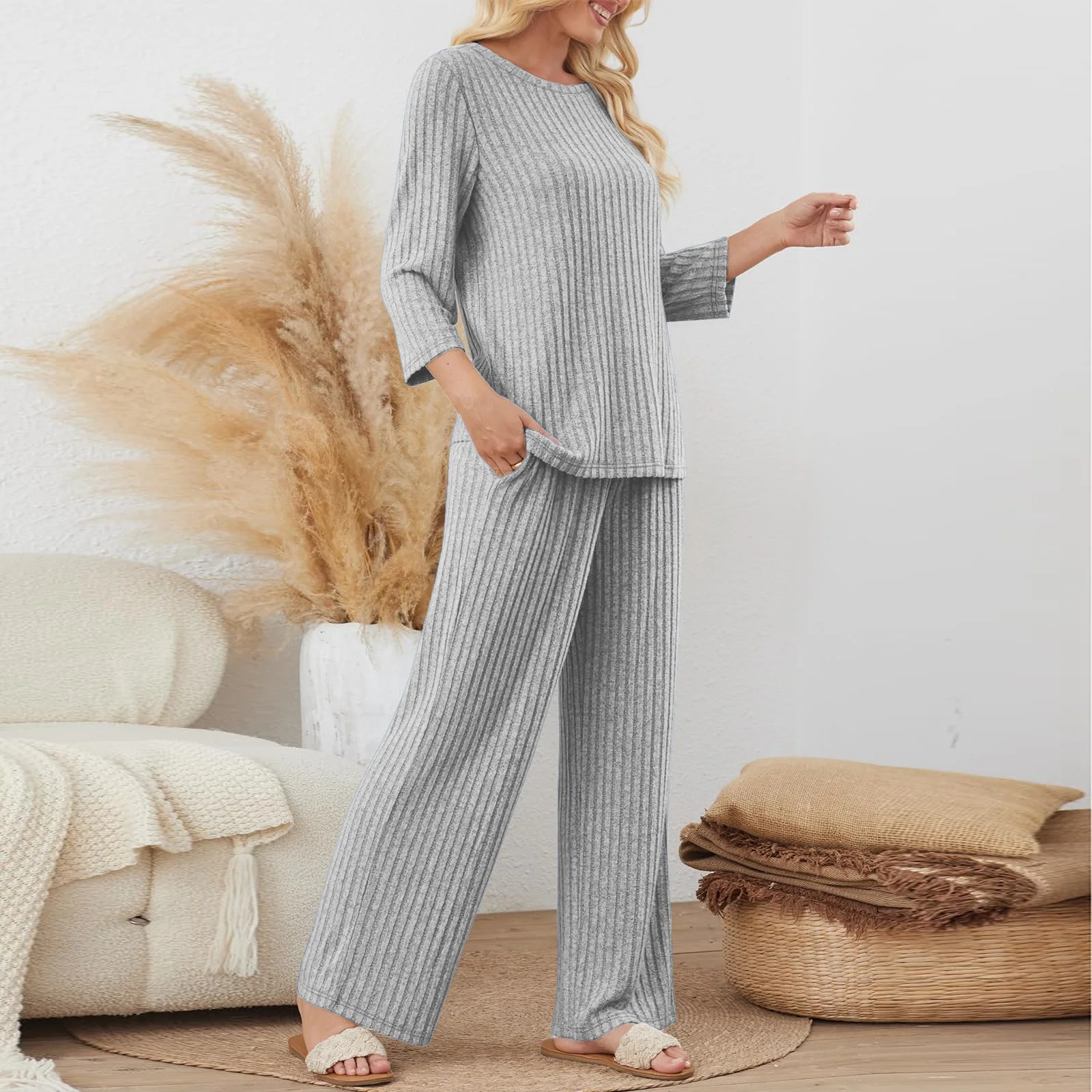 

Two-piece Set Autumn New Women's Fashion Casual Straight Leg Pants With Loose O-neck Pit Stripe Knitted Long Sleeved Pants