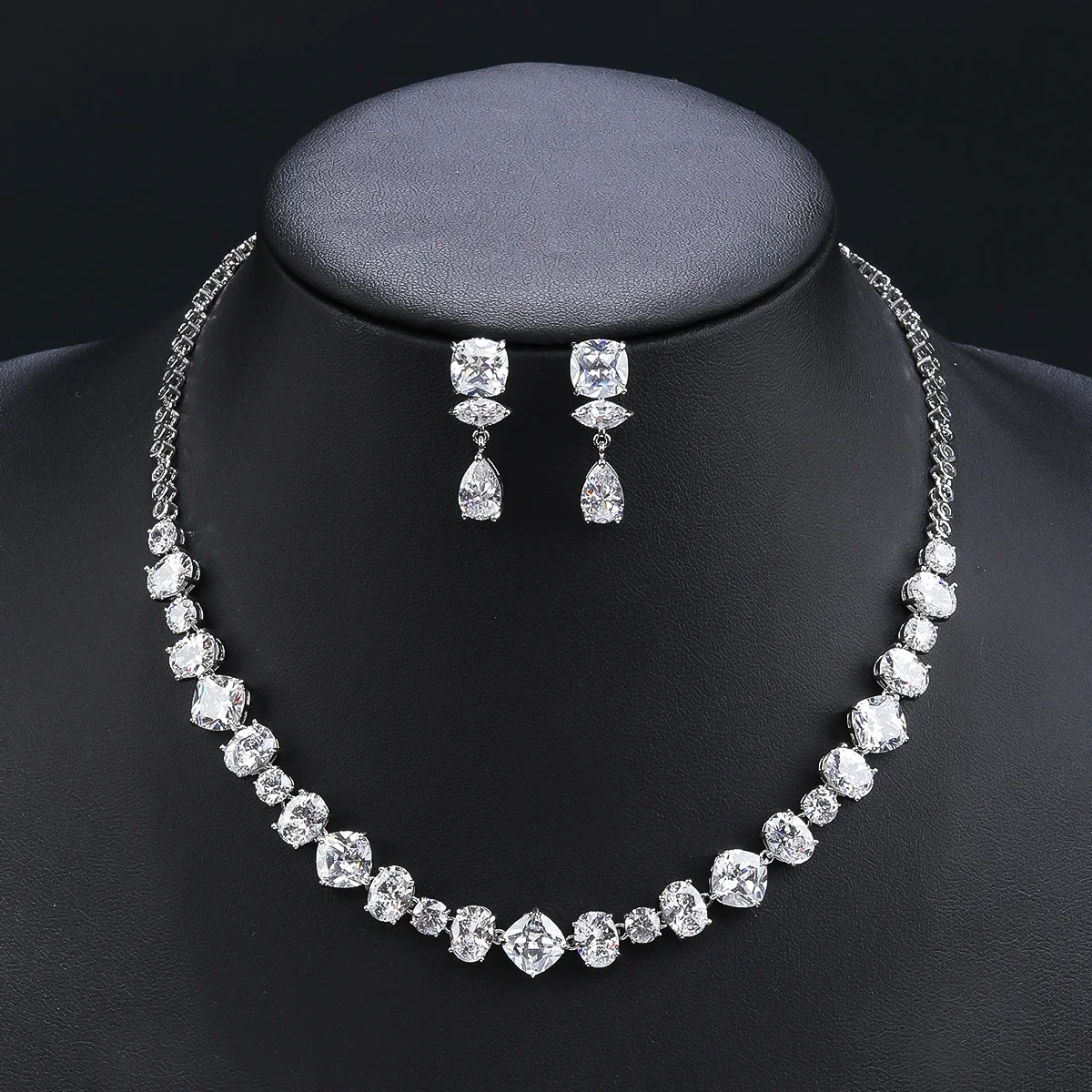 

Elegant Multi Color Cubic Zirconia Necklace And Earrings Set Woman Wedding Bridal Costume Jewelry Set CN11324