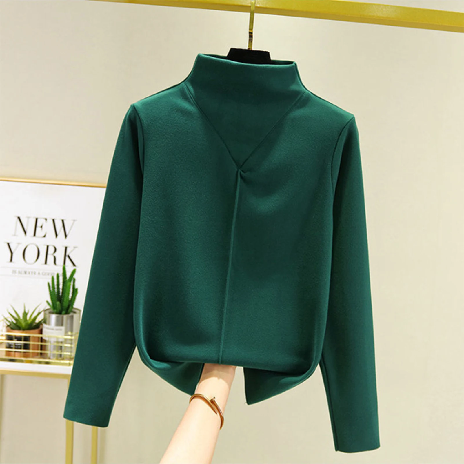 Woman Warm Velvet Pullover Self-Heating Warm Velvet Shirt for Girl Woman Mother Lover