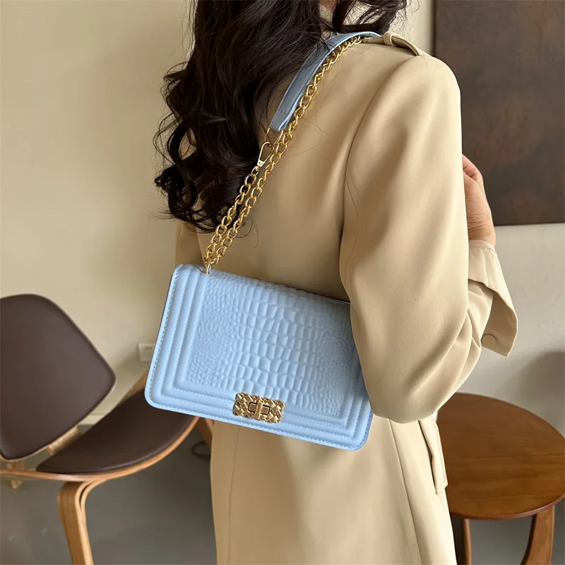 

Женская минималистичная сумка через плечо 2025 года, шикарная сумка через плечо с цепочкой, модная квадратная сумка, уникальная нишевая дизайнерская сумка