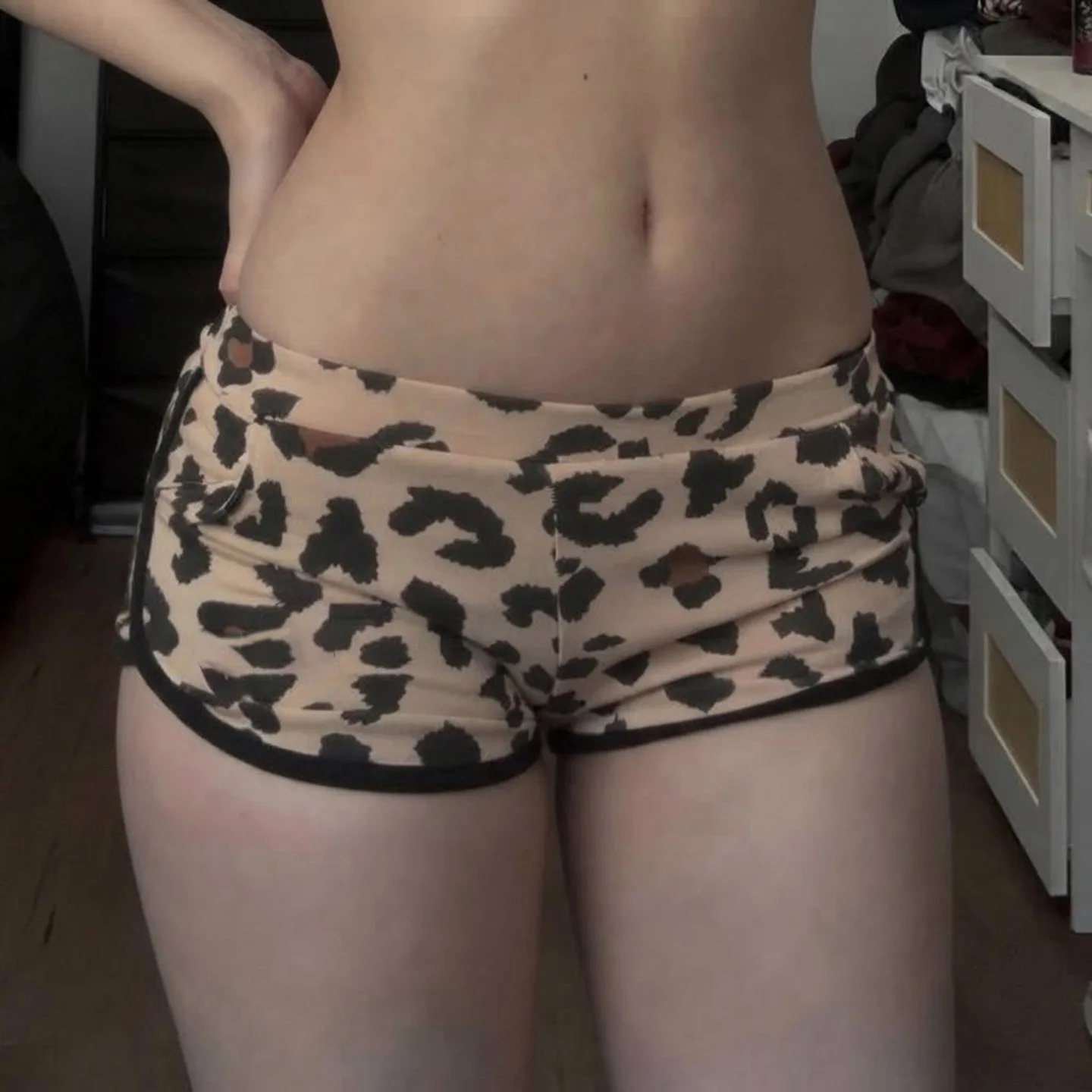 Y2K Street Casual Girl Style Leopard Print Low Rise Sexy Ultra Short Pants for Fashionable Parties Beachwear and Vacation Wear