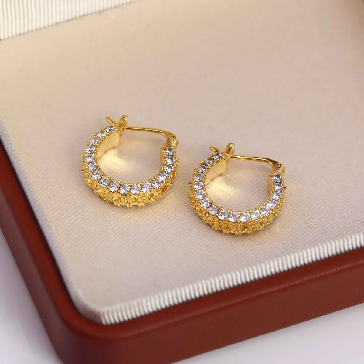 Brass Gold Plated Hollow Semi-Circle Zircon Earring Base, Versatile Temperament Blank Setting For DIY Pearl Earring Making Suppl