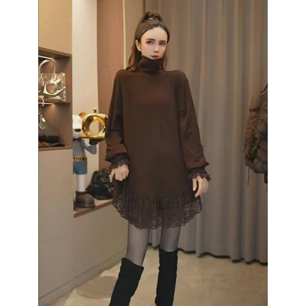 가을과 겨울 새로운 스타일 레이스 불규칙한 스플 라이스 탑 여성을위한 유행 높은 목 긴팔 솔리드 컬러 티셔츠