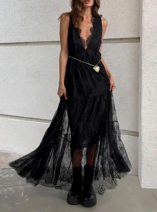 

Women's Dress 2025 Sexy Black Brocade Lace Temperament Dress Versatile and Sexy V-Neck Wide Truffle Back Long Dress