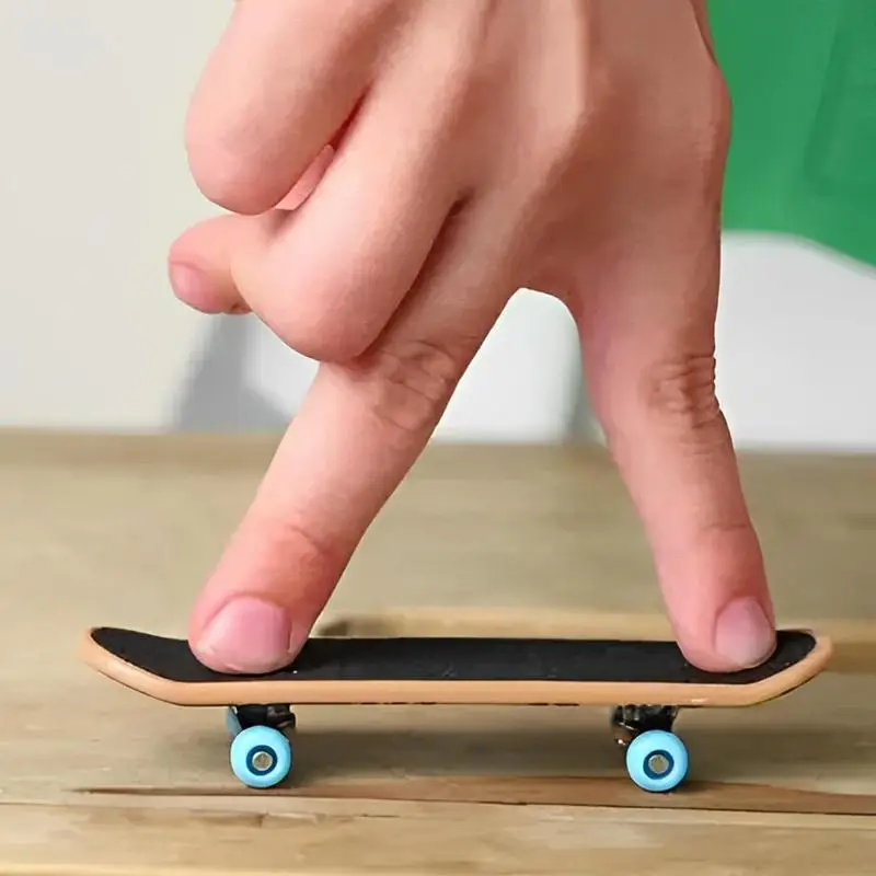 Mini Finger Skateboard Finger Spielzeug Kreative Fingerspitzen Bewegung Mini Skateboard Kit Finger Sports Party Begünstigt Neuheit Spielzeug Geschenk