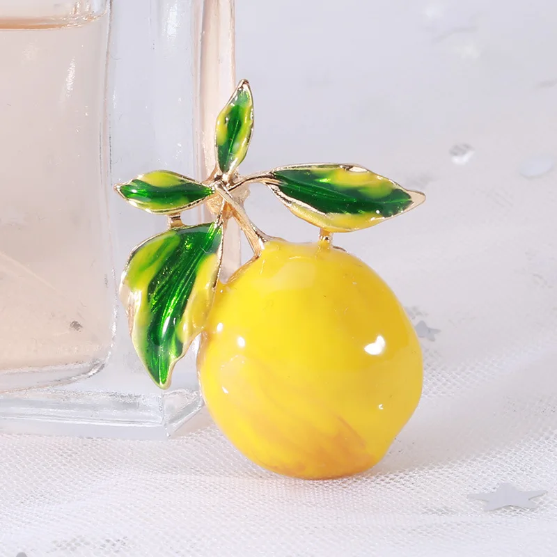 European And American Fashion Fresh Lemon Brooch Creative Fruit Series Corsage Simple Wild Summer Cardigan Pin Jewelry